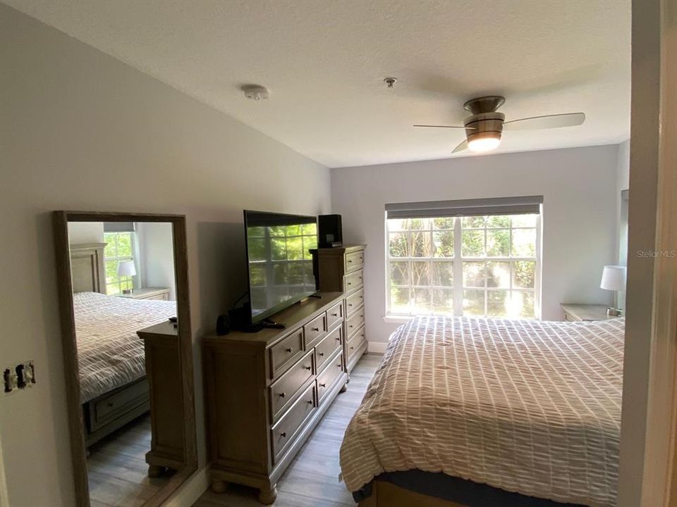В аренду: $1,975 (2 спален, 2 ванн, 1013 Квадратных фут)