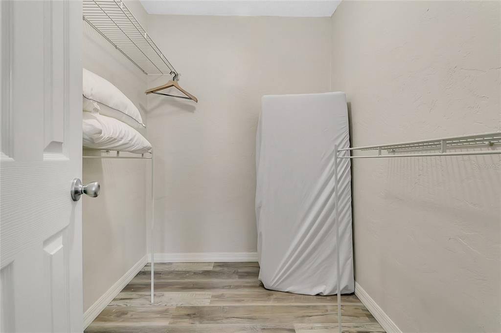 В аренду: $2,200 (3 спален, 3 ванн, 2280 Квадратных фут)