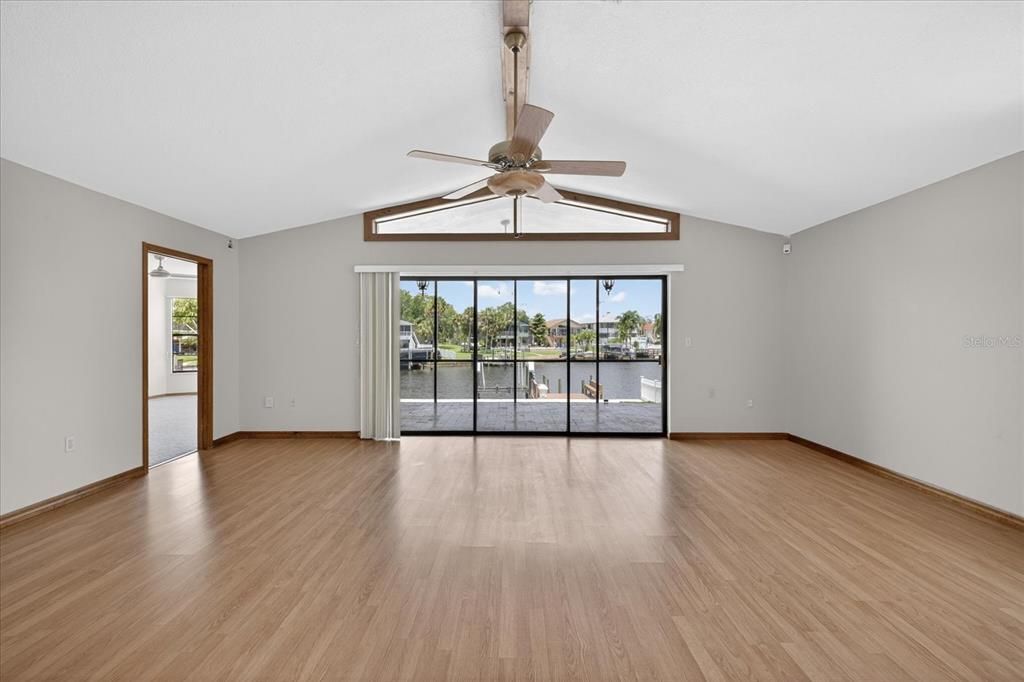 Active With Contract: $599,900 (3 beds, 2 baths, 1750 Square Feet)