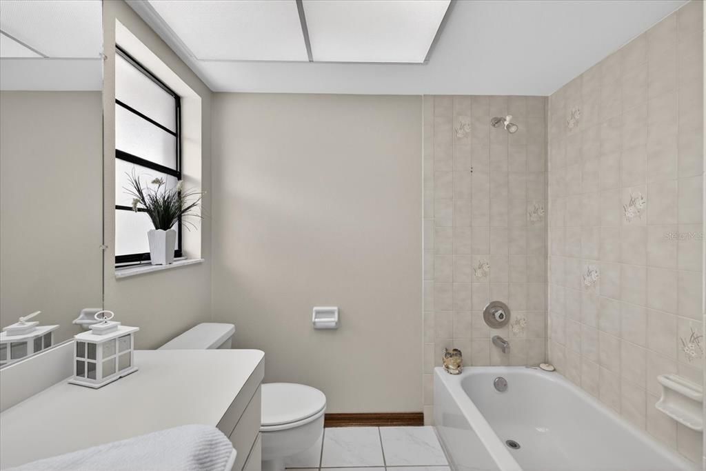 Active With Contract: $599,900 (3 beds, 2 baths, 1750 Square Feet)