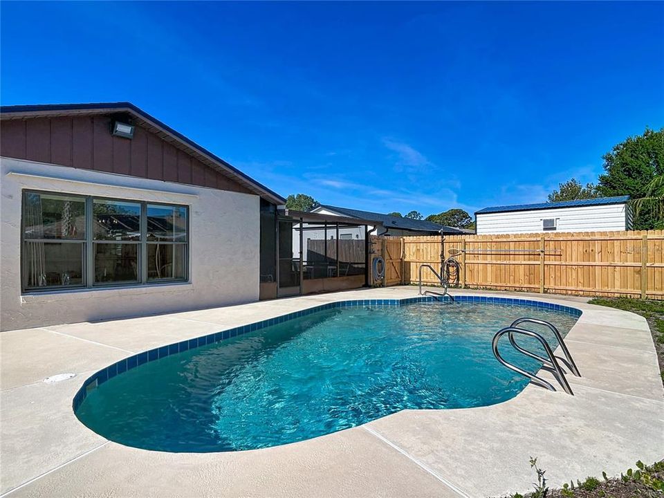 For Sale: $299,000 (2 beds, 2 baths, 1344 Square Feet)