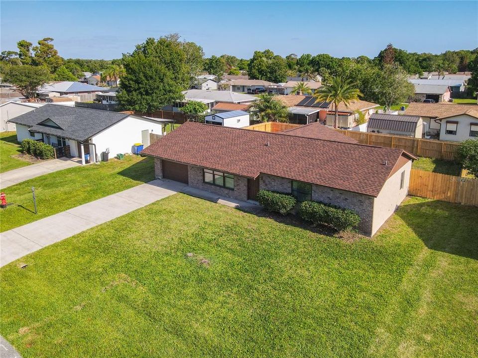 For Sale: $299,000 (2 beds, 2 baths, 1344 Square Feet)