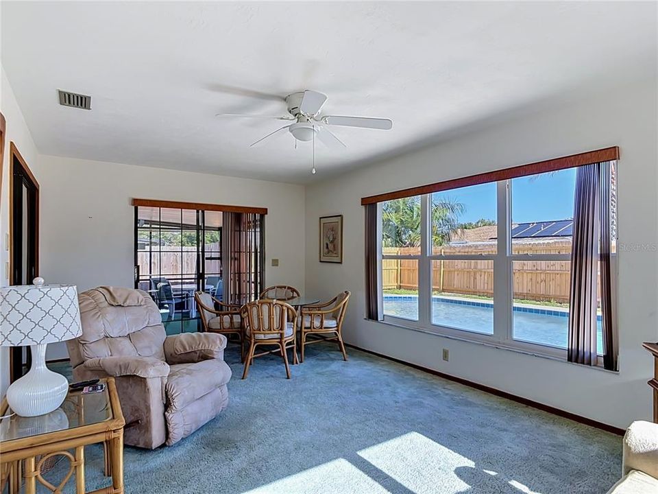 For Sale: $299,000 (2 beds, 2 baths, 1344 Square Feet)