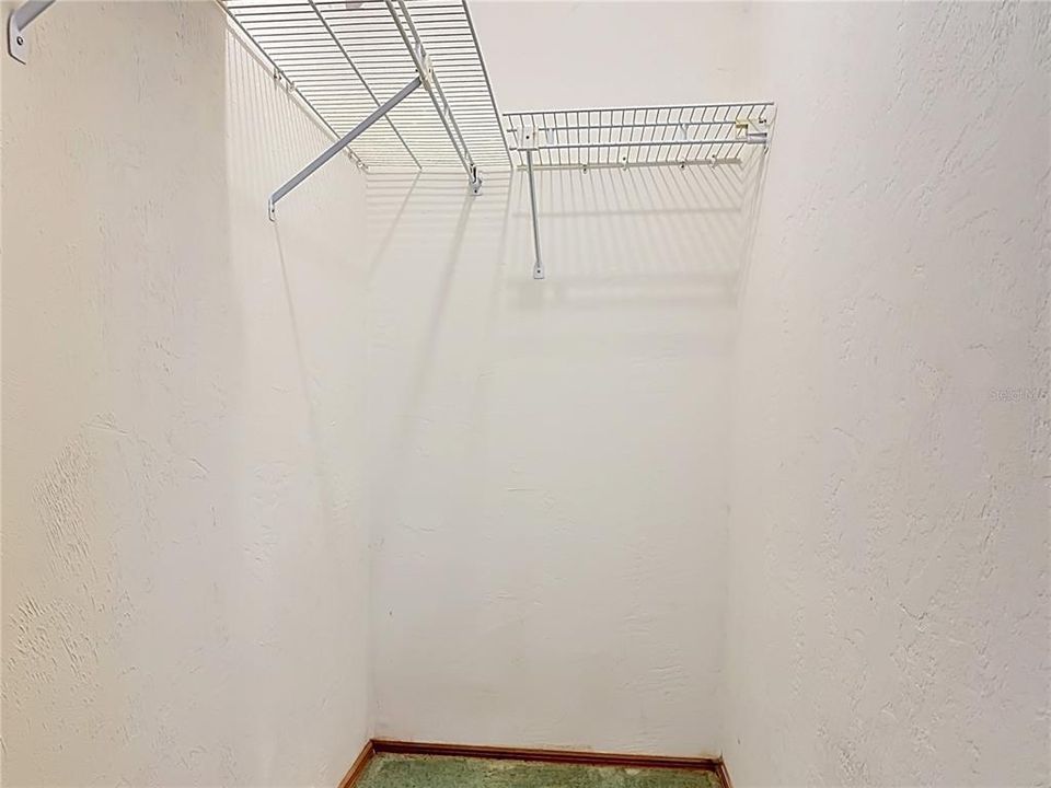 For Sale: $299,000 (2 beds, 2 baths, 1344 Square Feet)
