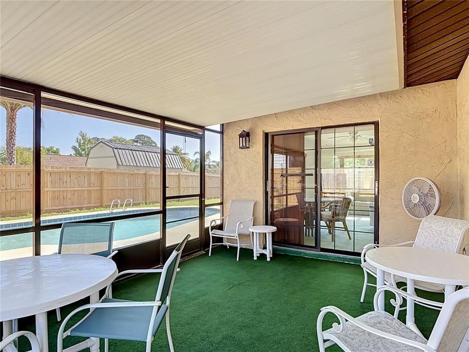For Sale: $299,000 (2 beds, 2 baths, 1344 Square Feet)