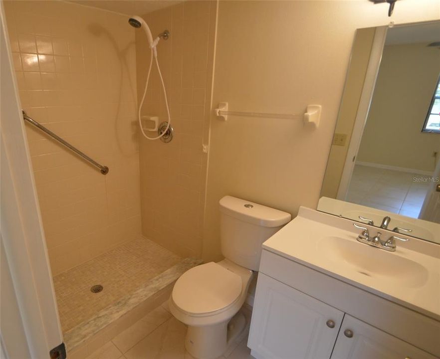 На продажу: $119,500 (3 спален, 2 ванн, 1239 Квадратных фут)