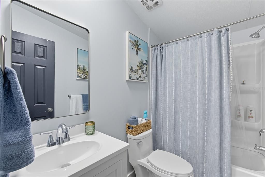 For Sale: $525,000 (4 beds, 2 baths, 1664 Square Feet)