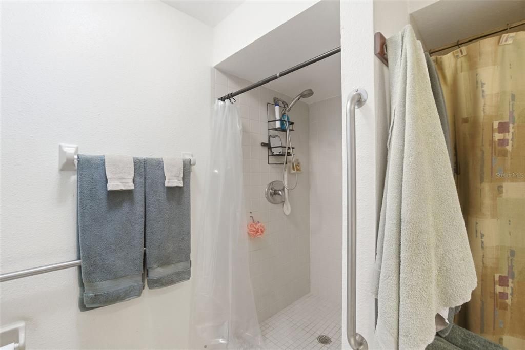 En Venta: $450,000 (3 camas, 2 baños, 1585 Pies cuadrados)