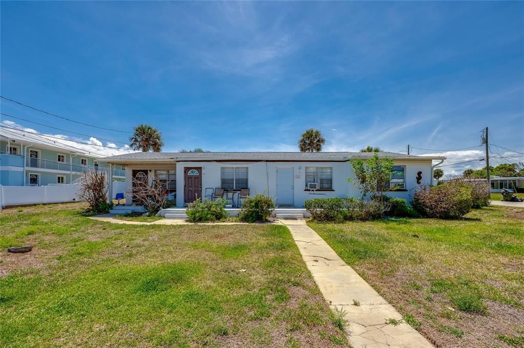 Active With Contract: $350,000 (3 beds, 0 baths, 1440 Square Feet)