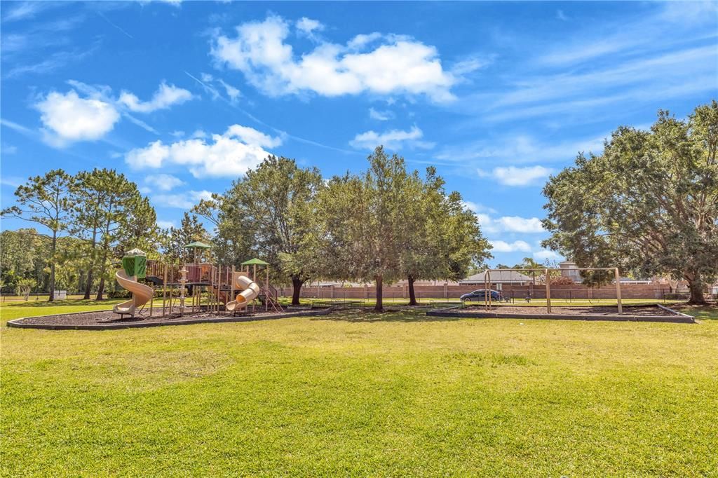 En Venta: $518,000 (4 camas, 2 baños, 2844 Pies cuadrados)