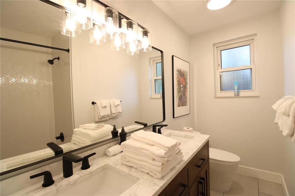 For Rent: $3,500 (3 beds, 2 baths, 2453 Square Feet)