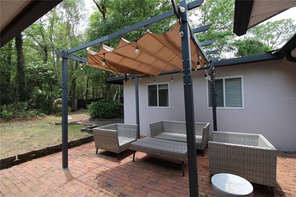 For Rent: $3,500 (3 beds, 2 baths, 2453 Square Feet)