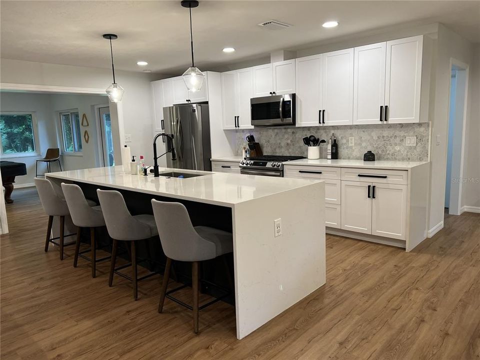 For Rent: $3,500 (3 beds, 2 baths, 2453 Square Feet)