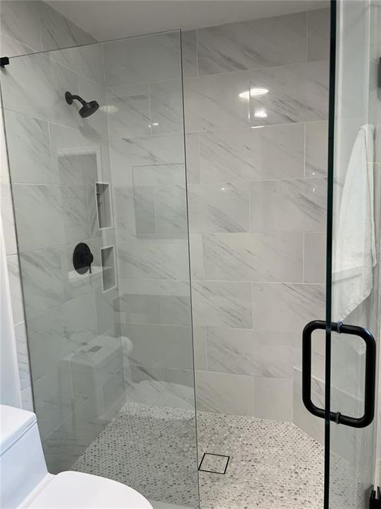 For Rent: $3,500 (3 beds, 2 baths, 2453 Square Feet)