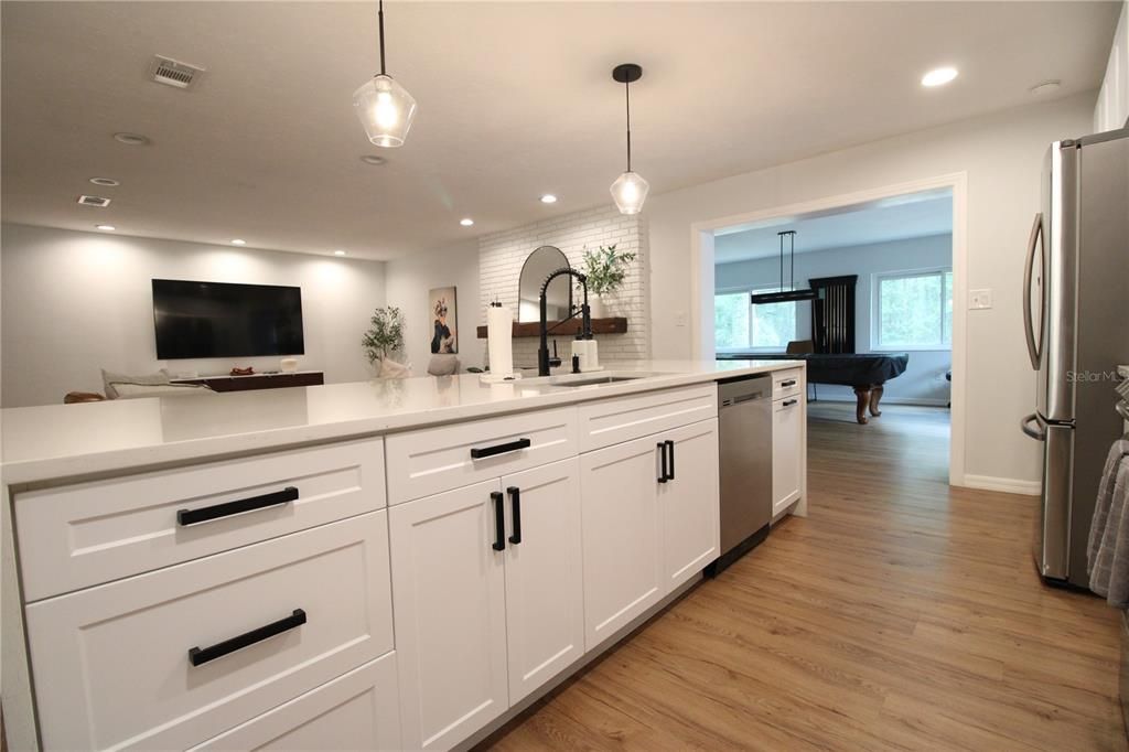 For Rent: $3,500 (3 beds, 2 baths, 2453 Square Feet)