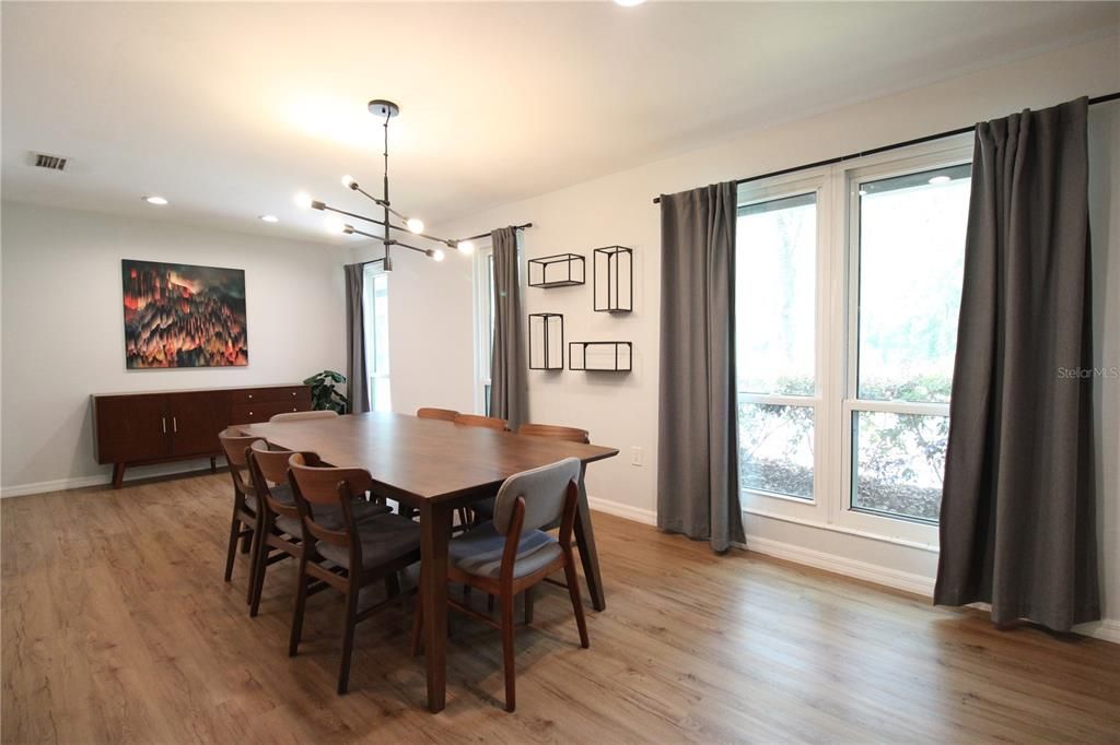 For Rent: $3,500 (3 beds, 2 baths, 2453 Square Feet)