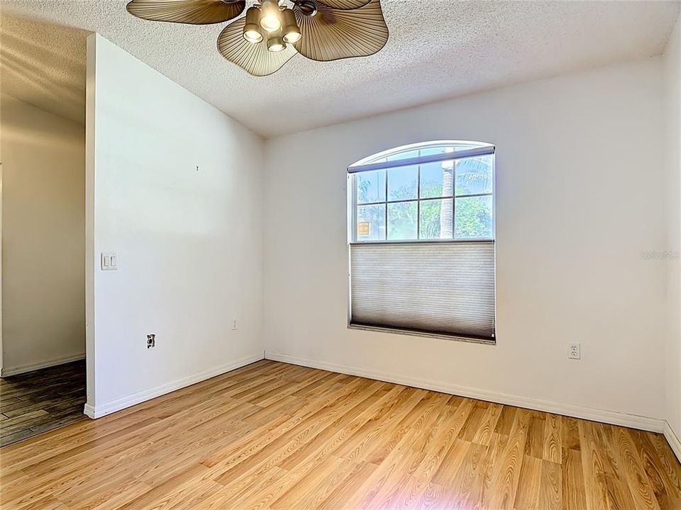 For Sale: $339,900 (3 beds, 2 baths, 1745 Square Feet)