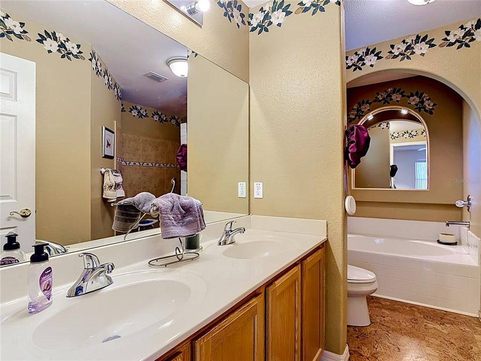 For Sale: $339,900 (3 beds, 2 baths, 1745 Square Feet)