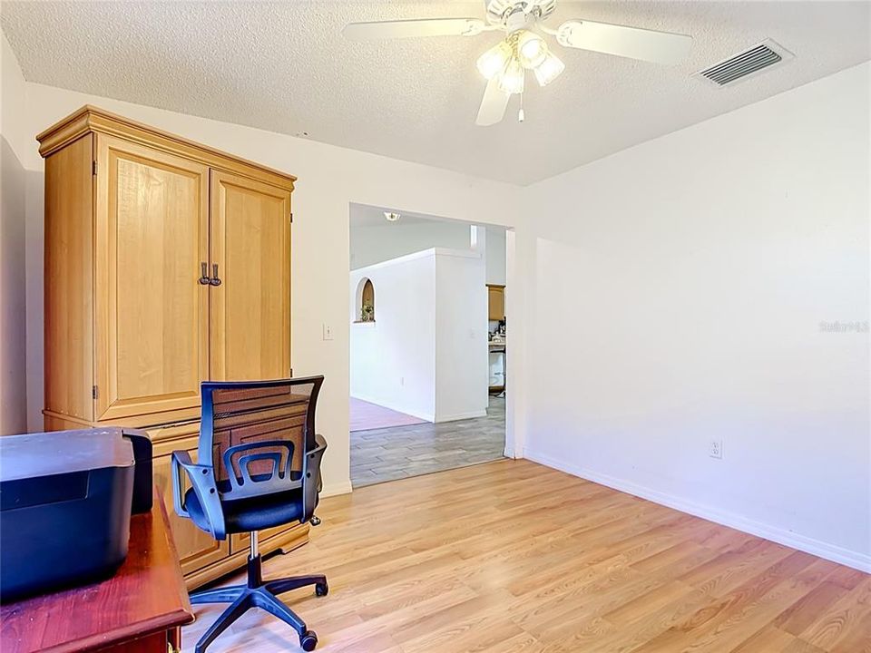 For Sale: $339,900 (3 beds, 2 baths, 1745 Square Feet)
