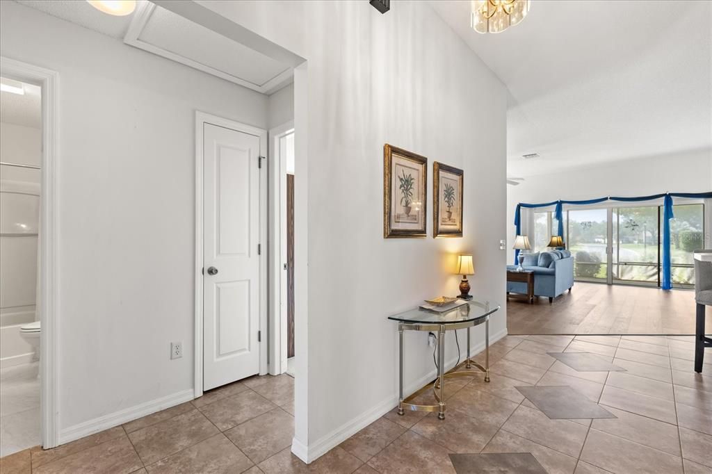 Activo con contrato: $334,900 (3 camas, 2 baños, 1893 Pies cuadrados)