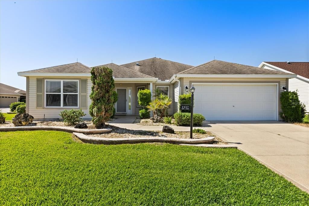 Activo con contrato: $334,900 (3 camas, 2 baños, 1893 Pies cuadrados)