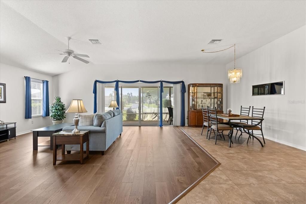 Activo con contrato: $334,900 (3 camas, 2 baños, 1893 Pies cuadrados)