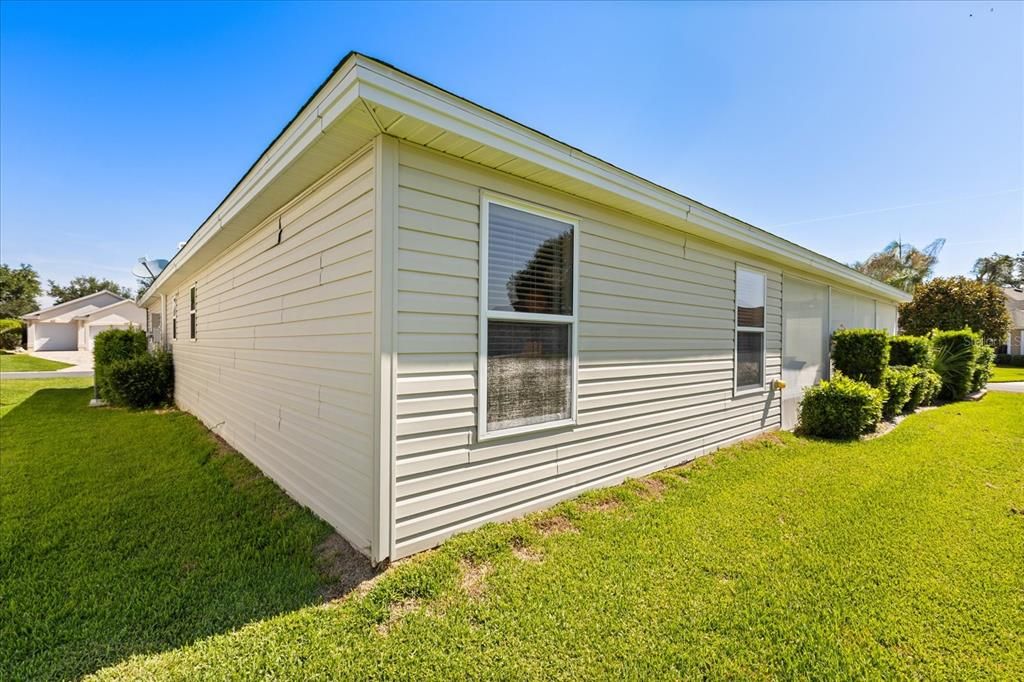Activo con contrato: $334,900 (3 camas, 2 baños, 1893 Pies cuadrados)
