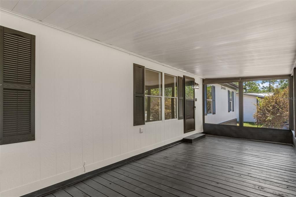 Active With Contract: $179,900 (3 beds, 2 baths, 1352 Square Feet)