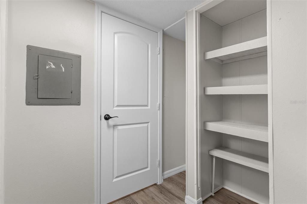 Active With Contract: $179,900 (3 beds, 2 baths, 1352 Square Feet)