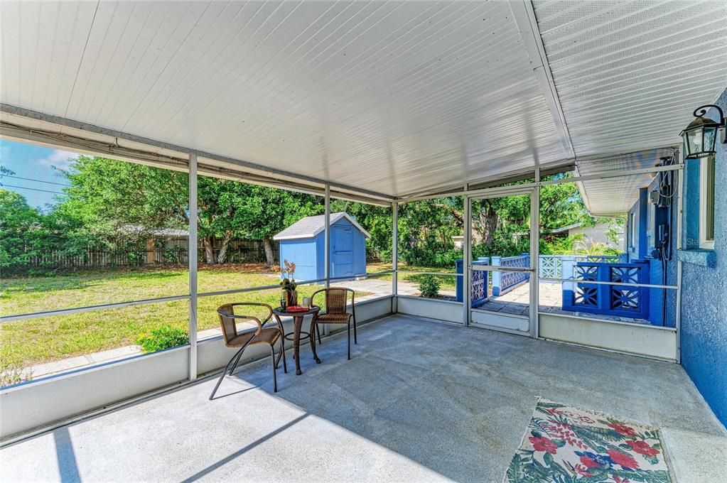 Active With Contract: $289,000 (2 beds, 1 baths, 1325 Square Feet)