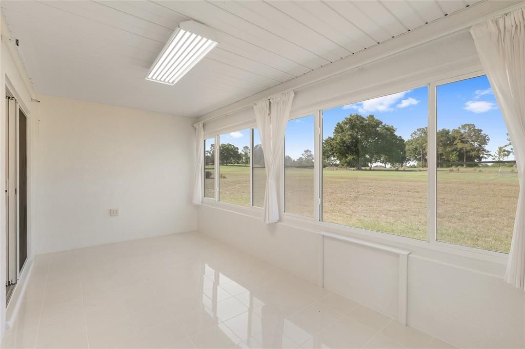 Activo con contrato: $229,900 (2 camas, 2 baños, 1744 Pies cuadrados)
