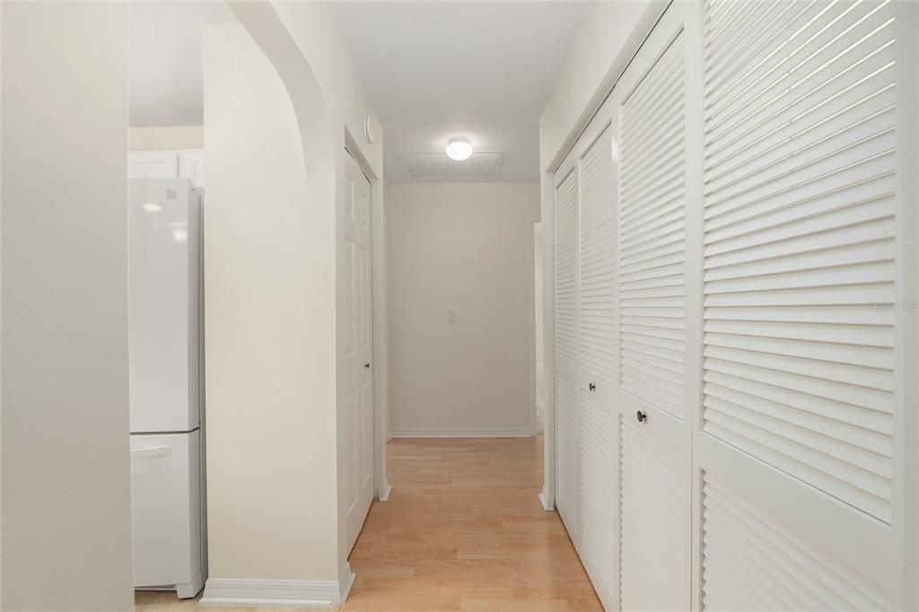 Activo con contrato: $229,900 (2 camas, 2 baños, 1744 Pies cuadrados)