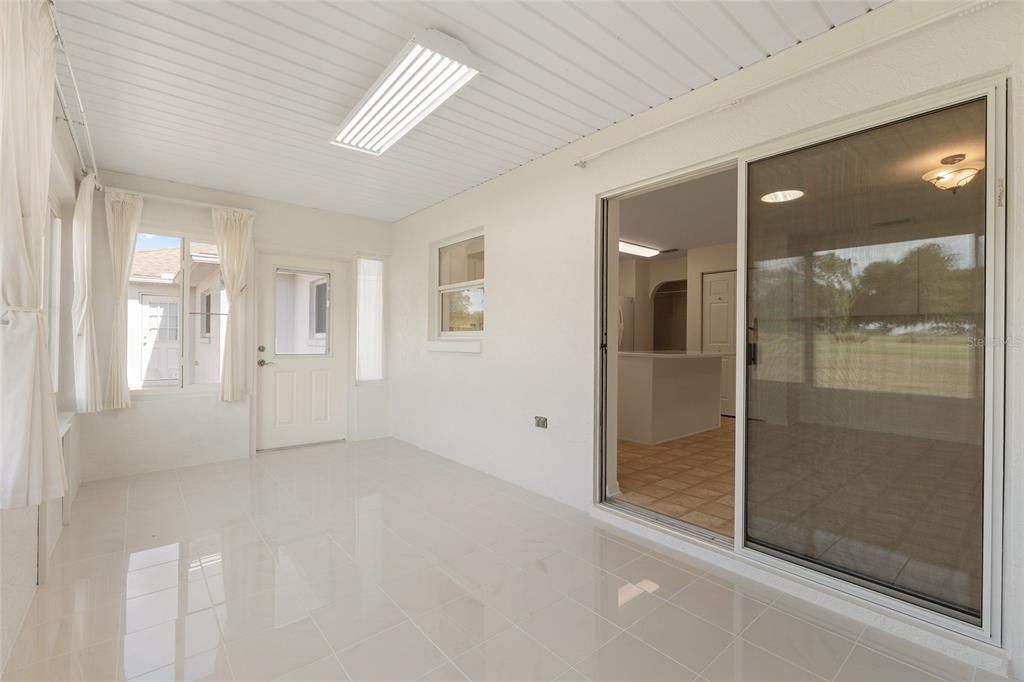 Activo con contrato: $229,900 (2 camas, 2 baños, 1744 Pies cuadrados)