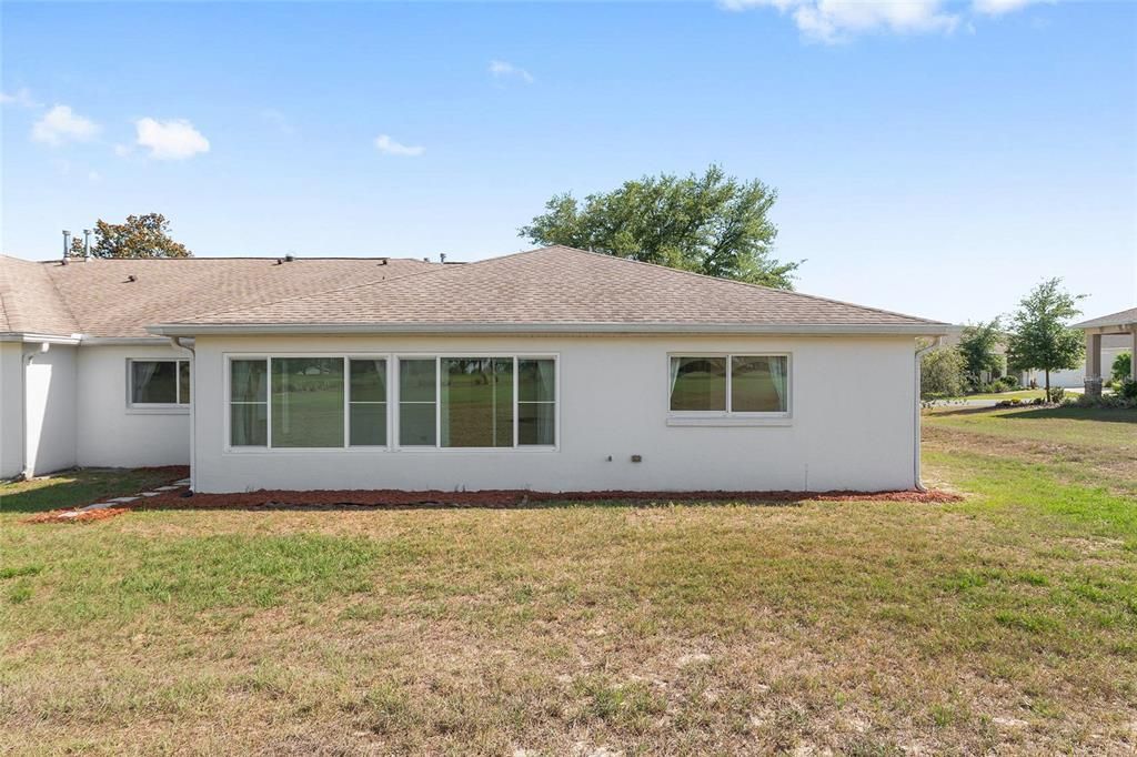 Activo con contrato: $229,900 (2 camas, 2 baños, 1744 Pies cuadrados)