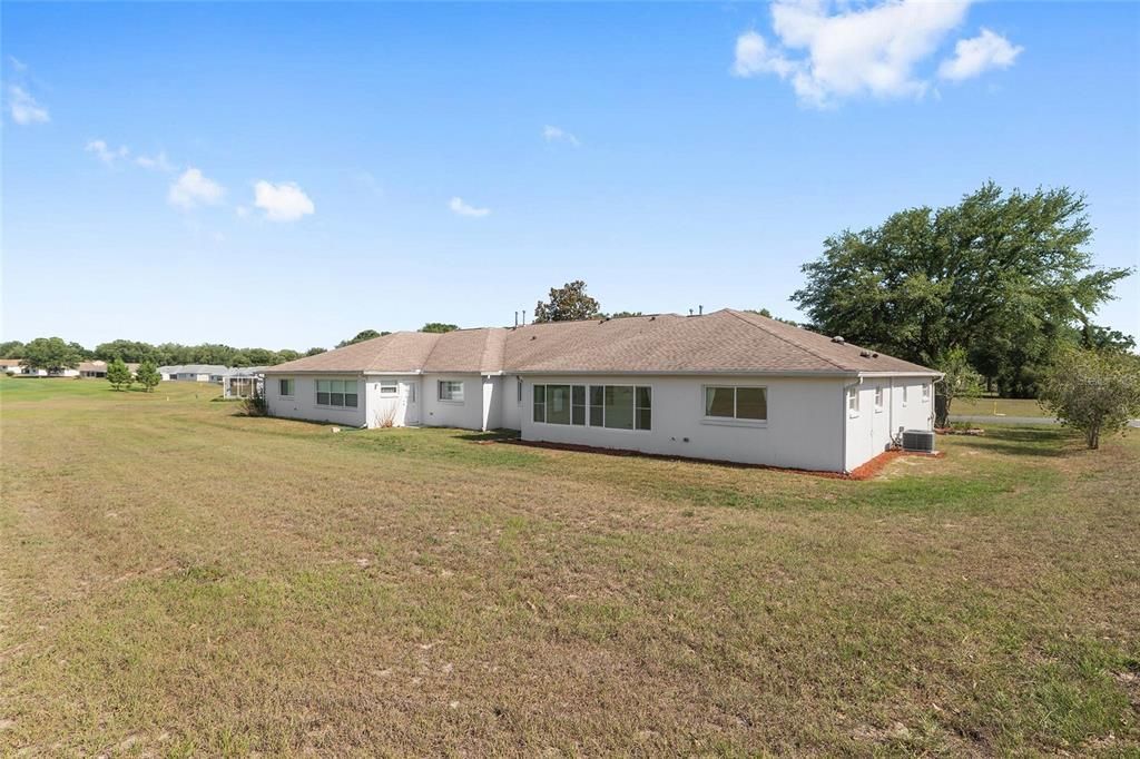 Activo con contrato: $229,900 (2 camas, 2 baños, 1744 Pies cuadrados)