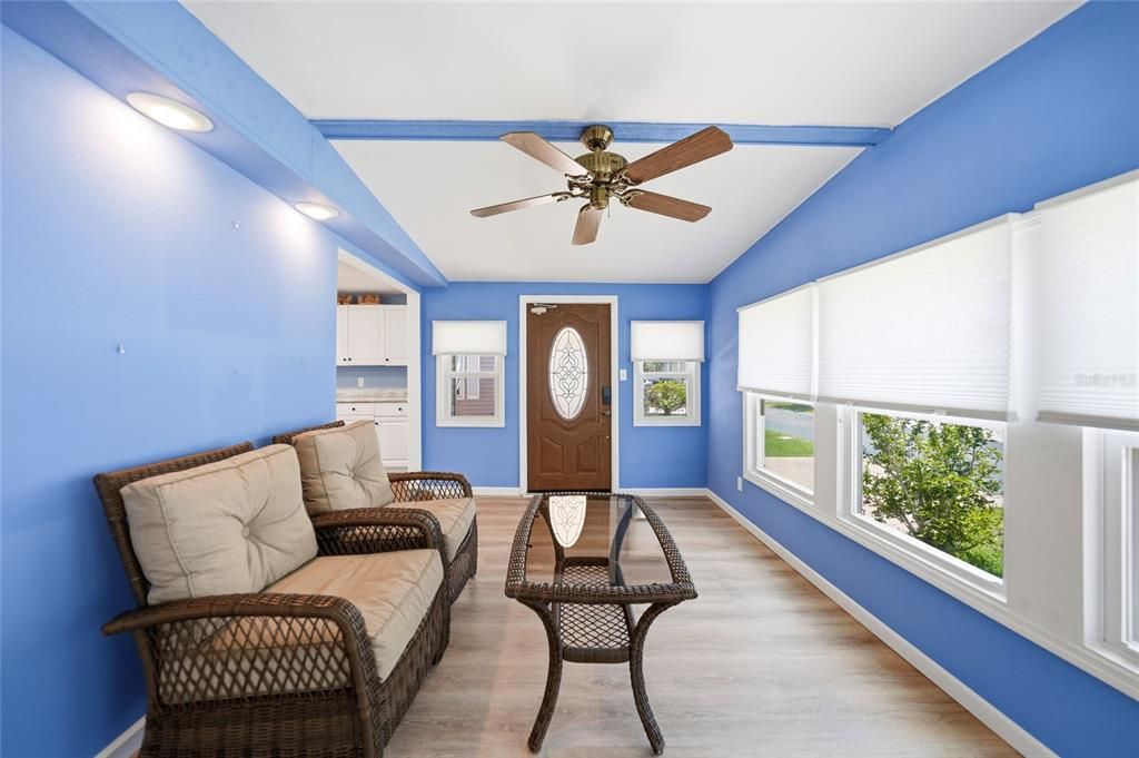 For Sale: $119,500 (2 beds, 2 baths, 1352 Square Feet)
