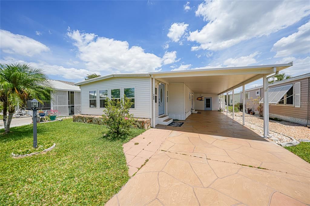For Sale: $119,500 (2 beds, 2 baths, 1352 Square Feet)