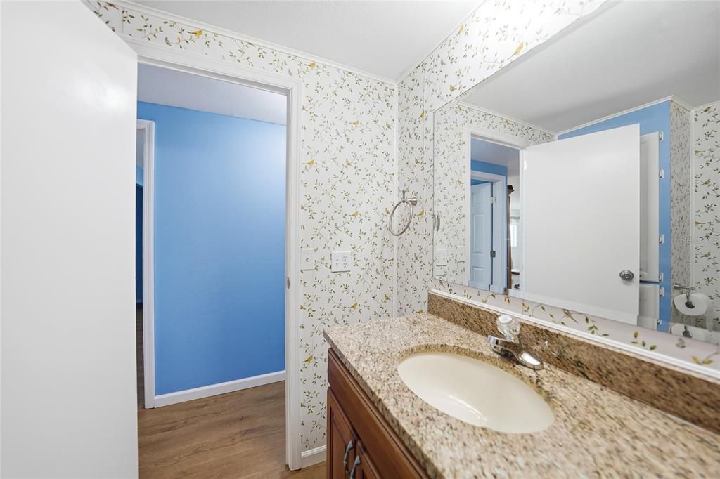 For Sale: $119,500 (2 beds, 2 baths, 1352 Square Feet)