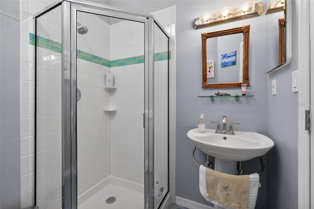 En Venta: $474,000 (2 camas, 3 baños, 1426 Pies cuadrados)