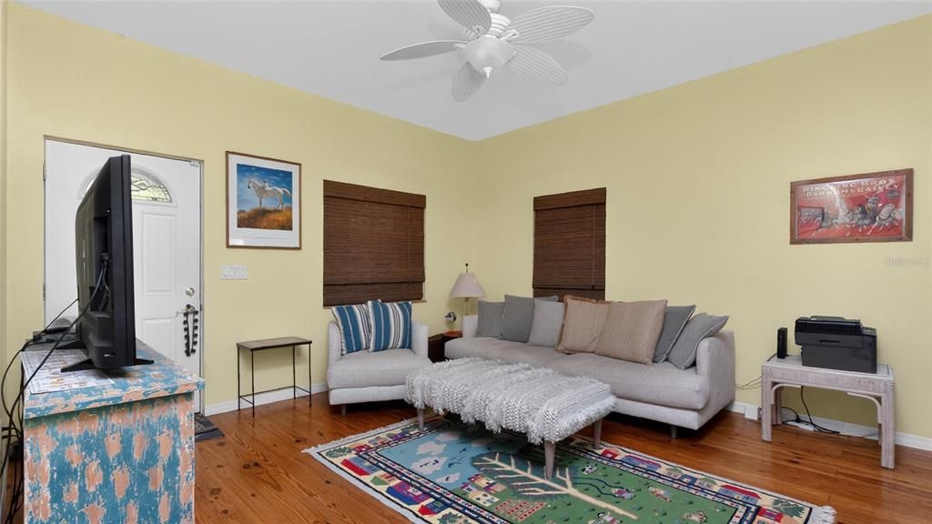 En Venta: $474,000 (2 camas, 3 baños, 1426 Pies cuadrados)