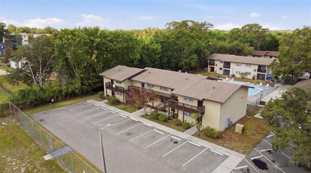 For Sale: $97,500 (2 beds, 1 baths, 840 Square Feet)