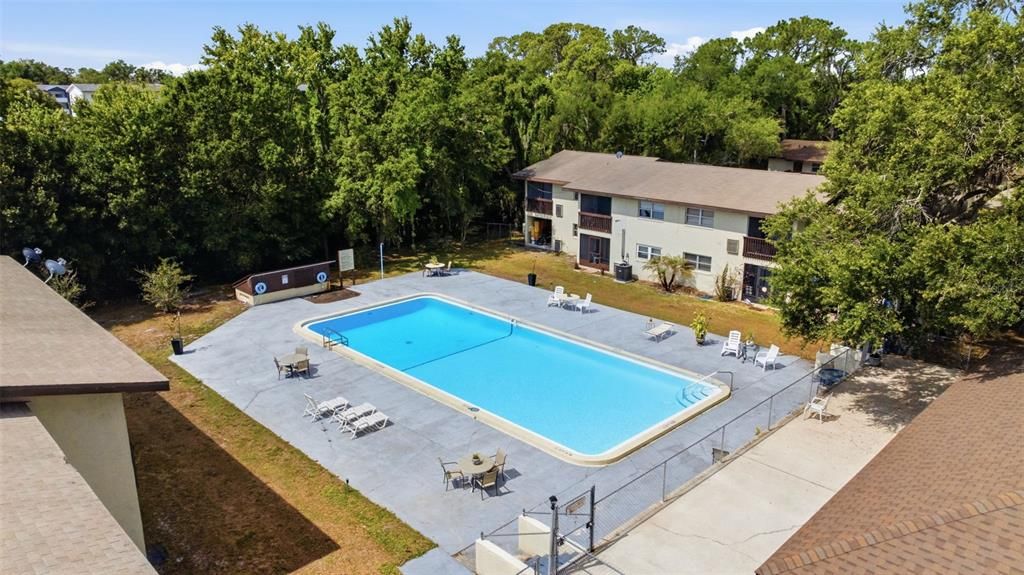 For Sale: $97,500 (2 beds, 1 baths, 840 Square Feet)