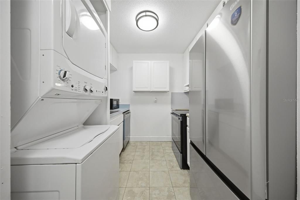 For Sale: $97,500 (2 beds, 1 baths, 840 Square Feet)