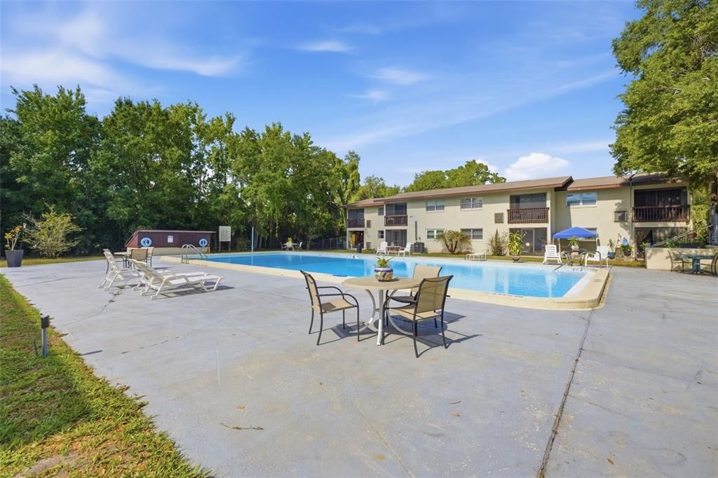 For Sale: $97,500 (2 beds, 1 baths, 840 Square Feet)