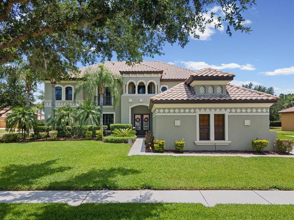 En Venta: $1,050,000 (6 camas, 4 baños, 4277 Pies cuadrados)