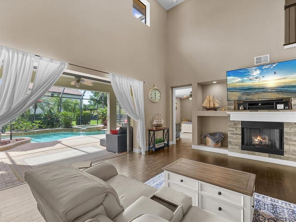 En Venta: $1,050,000 (6 camas, 4 baños, 4277 Pies cuadrados)