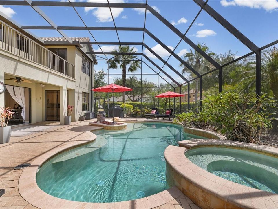 En Venta: $1,050,000 (6 camas, 4 baños, 4277 Pies cuadrados)