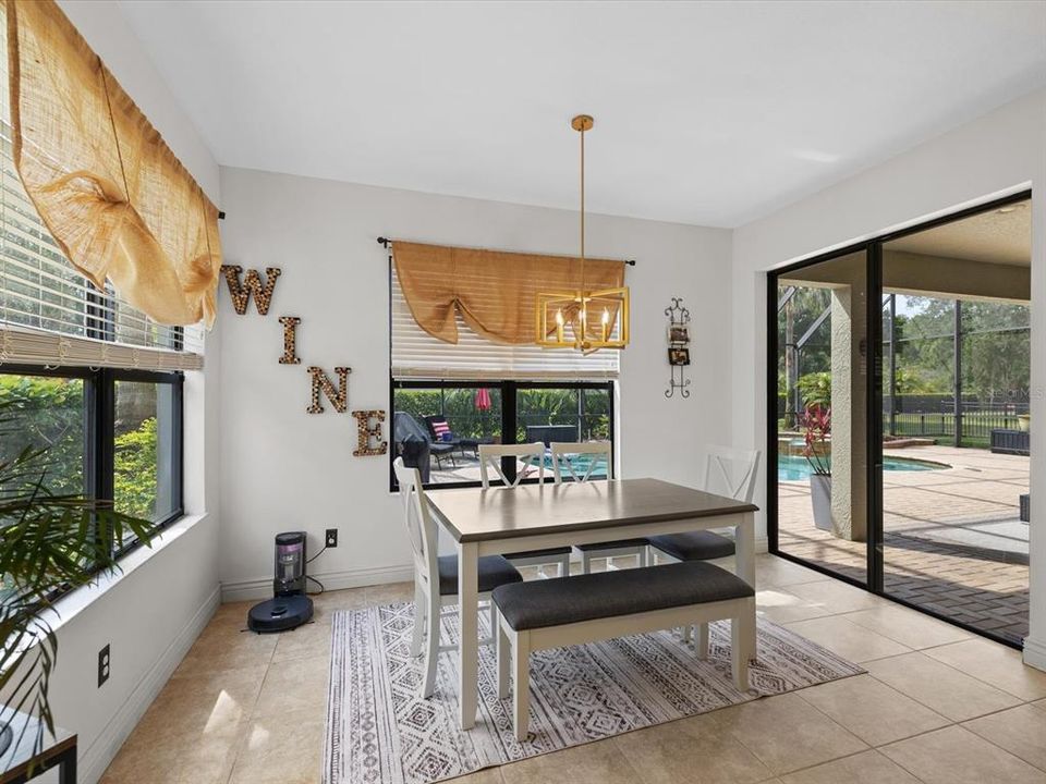 En Venta: $1,050,000 (6 camas, 4 baños, 4277 Pies cuadrados)