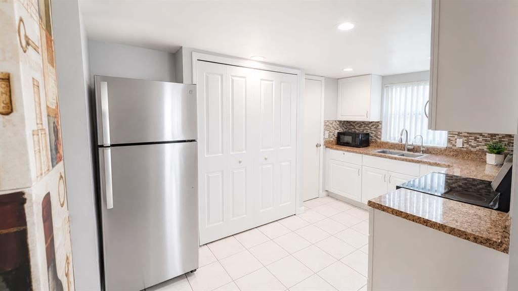 For Rent: $1,500 (2 beds, 2 baths, 905 Square Feet)