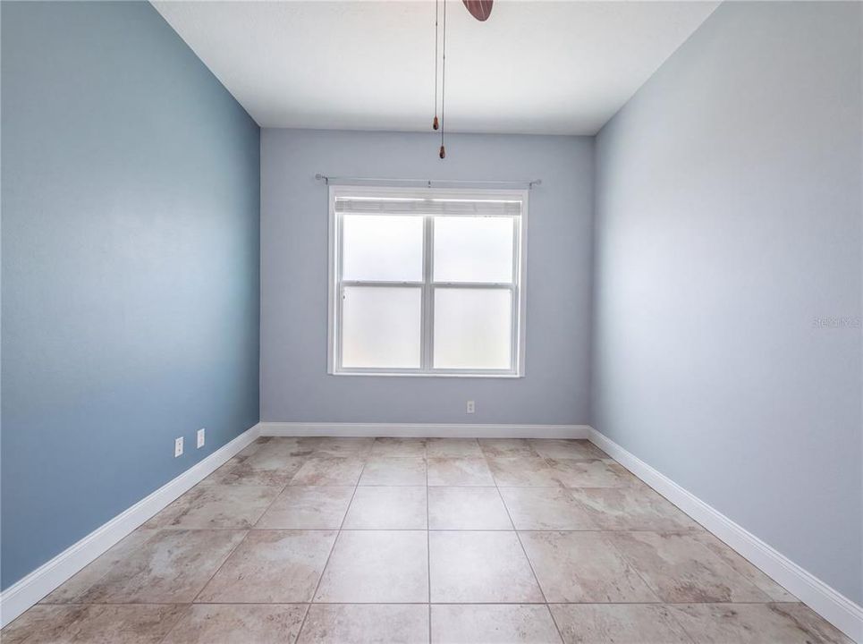 Active With Contract: $470,000 (3 beds, 2 baths, 1894 Square Feet)